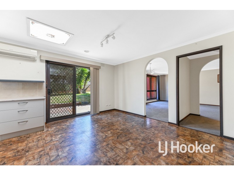 2 Sykes Court, Pakenham VIC 3810