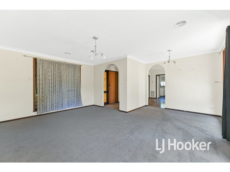 2 Sykes Court, Pakenham VIC 3810