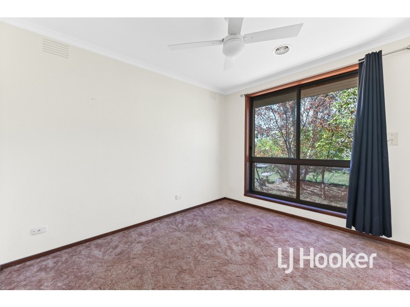 2 Sykes Court, Pakenham VIC 3810