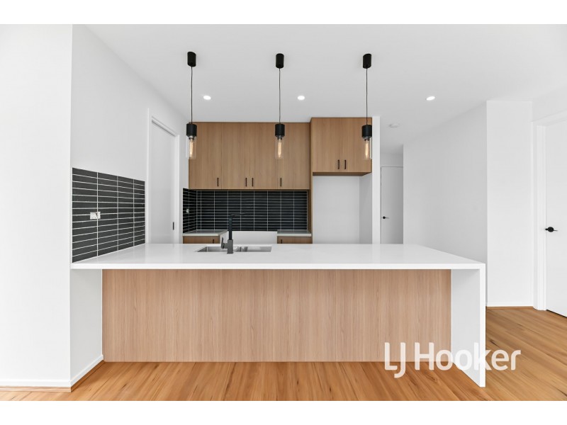 15 Capel Street, Nar Nar Goon North VIC 3812