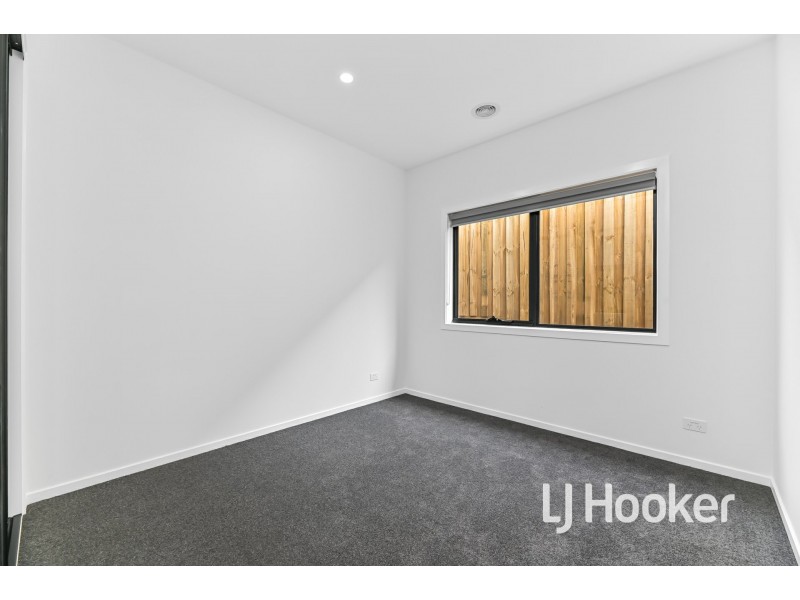 15 Capel Street, Nar Nar Goon North VIC 3812