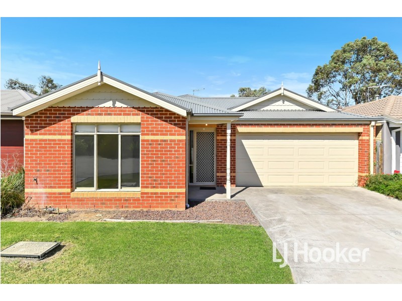 11 Premier Lane, Garfield VIC 3814