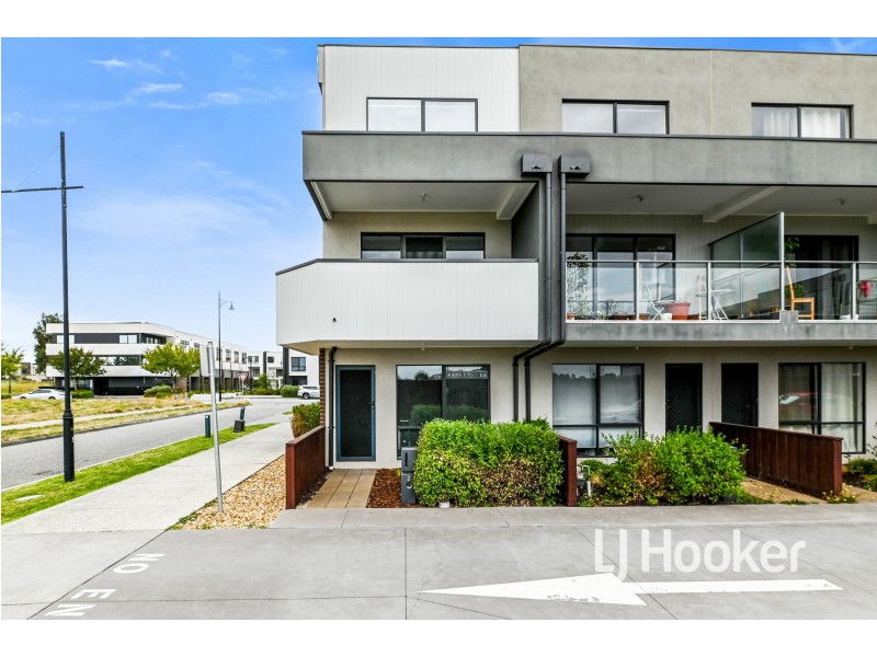 2 Rubus Way, Pakenham VIC 3810