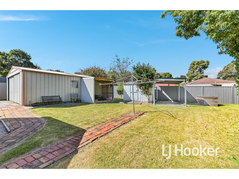 2 Beaumont Court, Pakenham VIC 3810