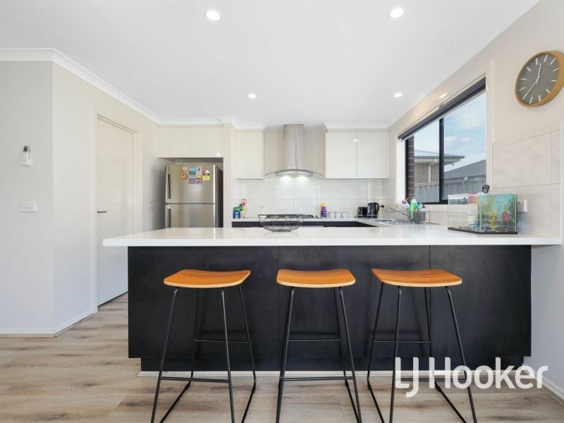 88 Grandvue Boulevard, Pakenham VIC 3810
