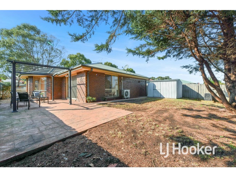53 Balmoral Way, Pakenham VIC 3810