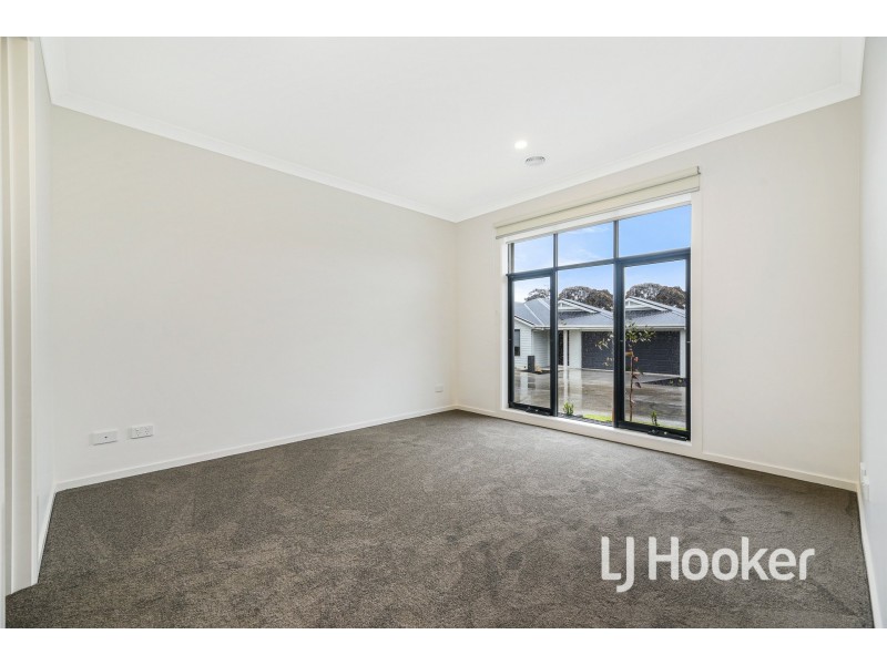 19 Pennine Circuit, Officer VIC 3809