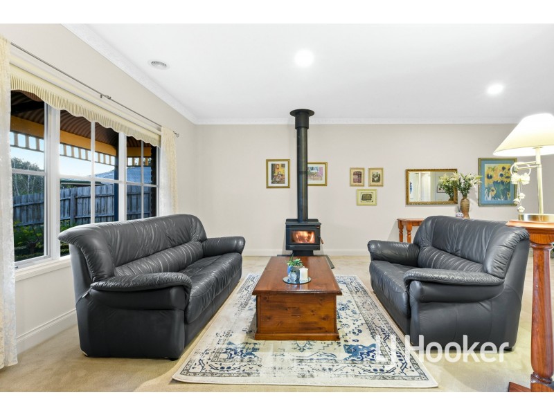 1 Kinross Court, Pakenham VIC 3810