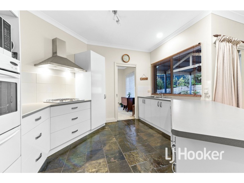 1 Kinross Court, Pakenham VIC 3810