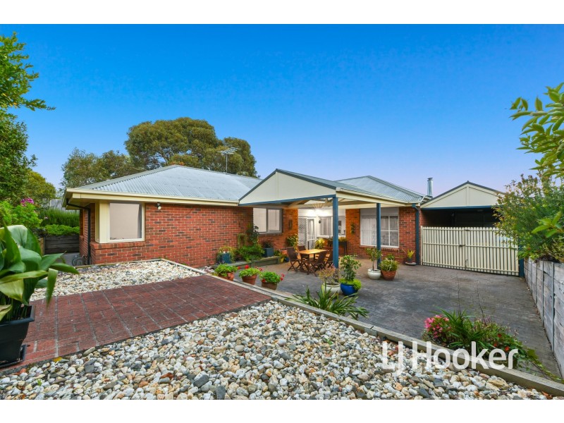 1 Kinross Court, Pakenham VIC 3810