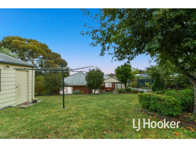 1 Kinross Court, Pakenham VIC 3810