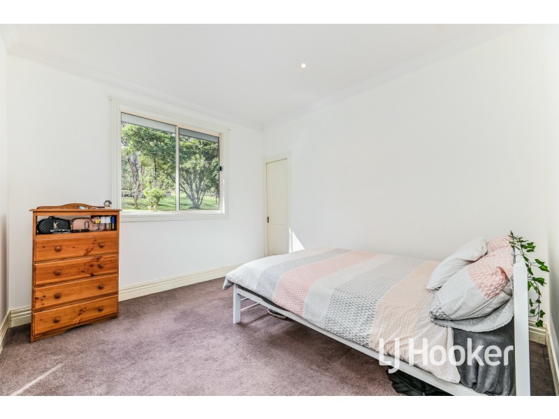 6 Bareena Lane, Maryknoll VIC 3812