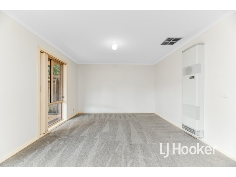 2/36 Armadale Drive, Narre Warren VIC 3805