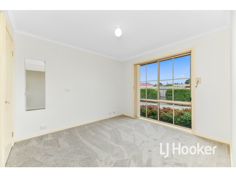 2/36 Armadale Drive, Narre Warren VIC 3805