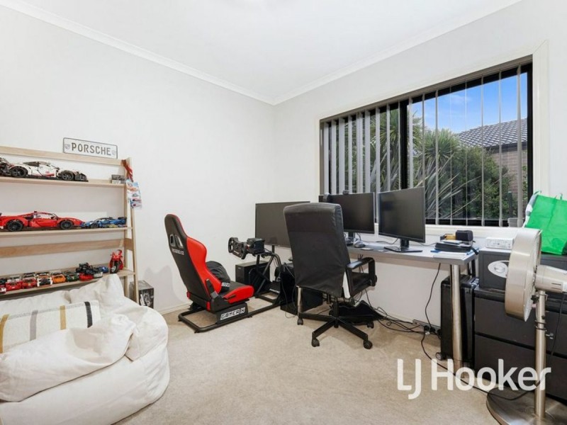 Unit 8/103 Army Road, Pakenham VIC 3810