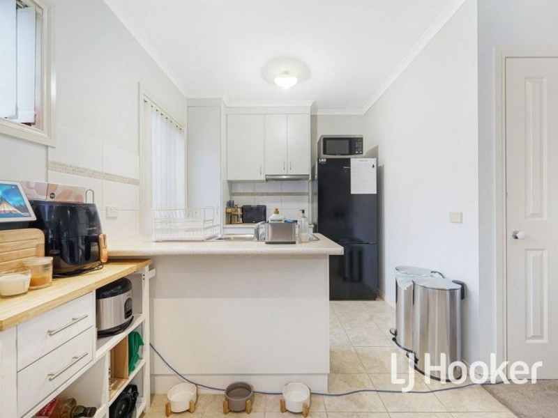 Unit 8/103 Army Road, Pakenham VIC 3810