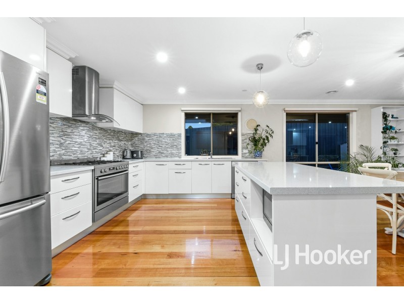 2 Cooper Rise, Bunyip VIC 3815