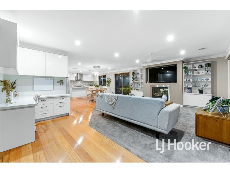 2 Cooper Rise, Bunyip VIC 3815