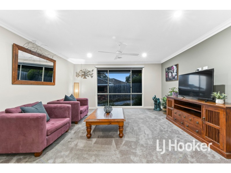 2 Cooper Rise, Bunyip VIC 3815
