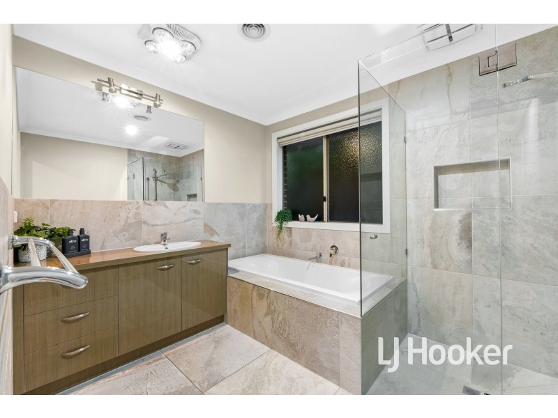 2 Cooper Rise, Bunyip VIC 3815