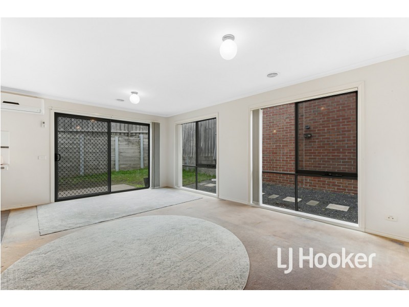 7/107 Army Road, Pakenham VIC 3810