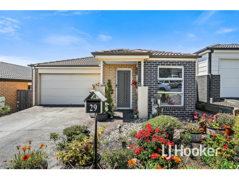29 Rockford Street, Pakenham VIC 3810