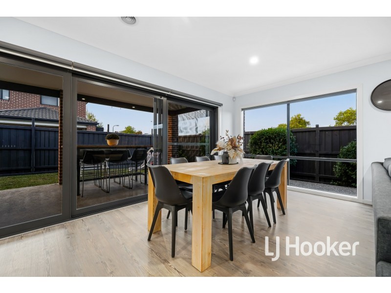 2 Juniper Street, Officer VIC 3809