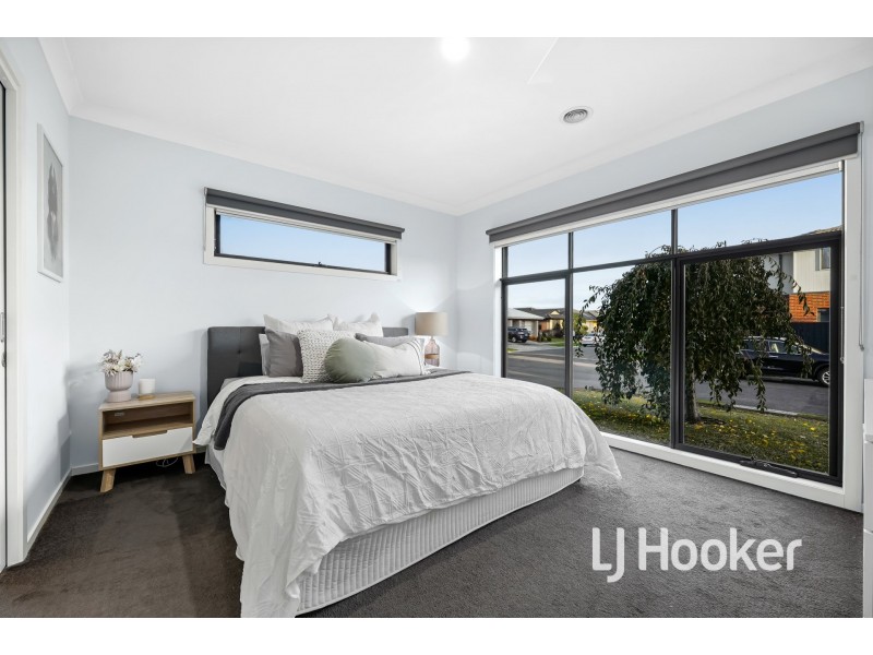 2 Juniper Street, Officer VIC 3809