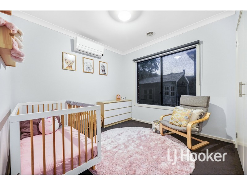 2 Juniper Street, Officer VIC 3809