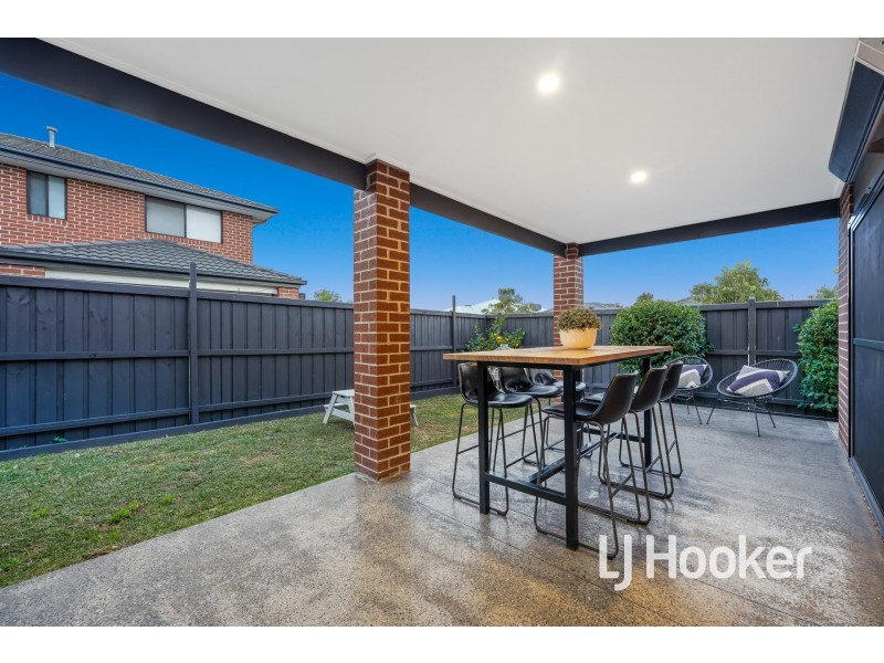 2 Juniper Street, Officer VIC 3809