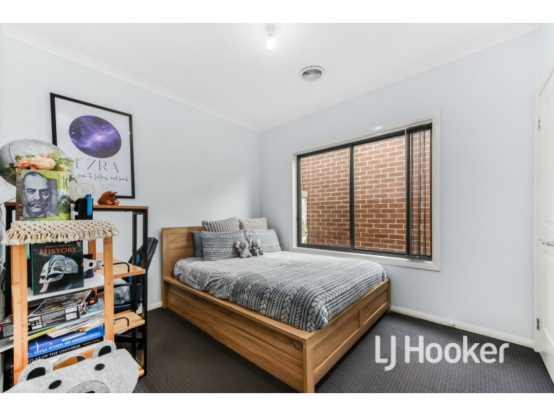 31 Cohens Way, Pakenham VIC 3810