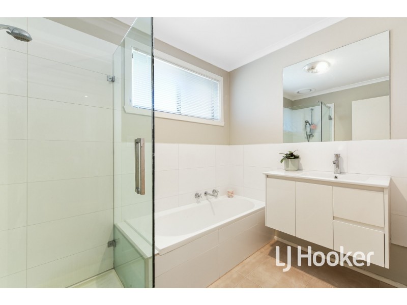 6/27-29 Princes Highway, Pakenham VIC 3810