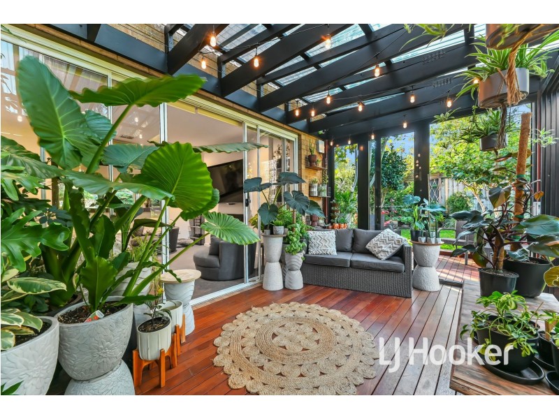 14 Fallingwater Drive, Pakenham VIC 3810