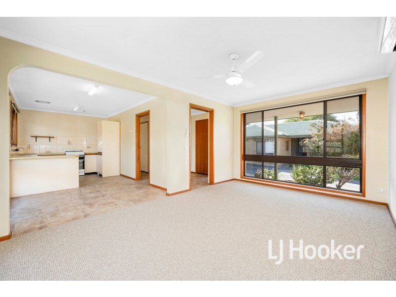 4/19-21 Princes Hwy, Pakenham VIC 3810