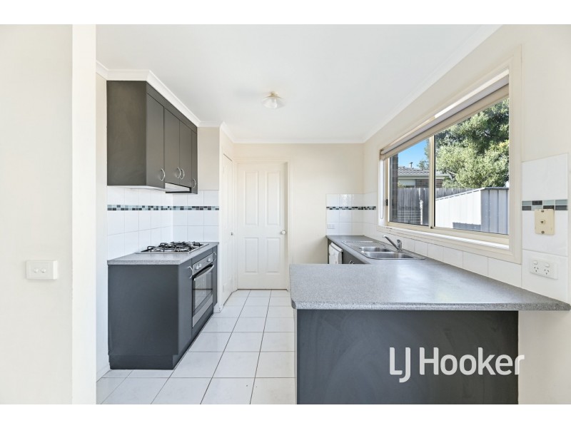 27/18 Ben Drive, Pakenham VIC 3810