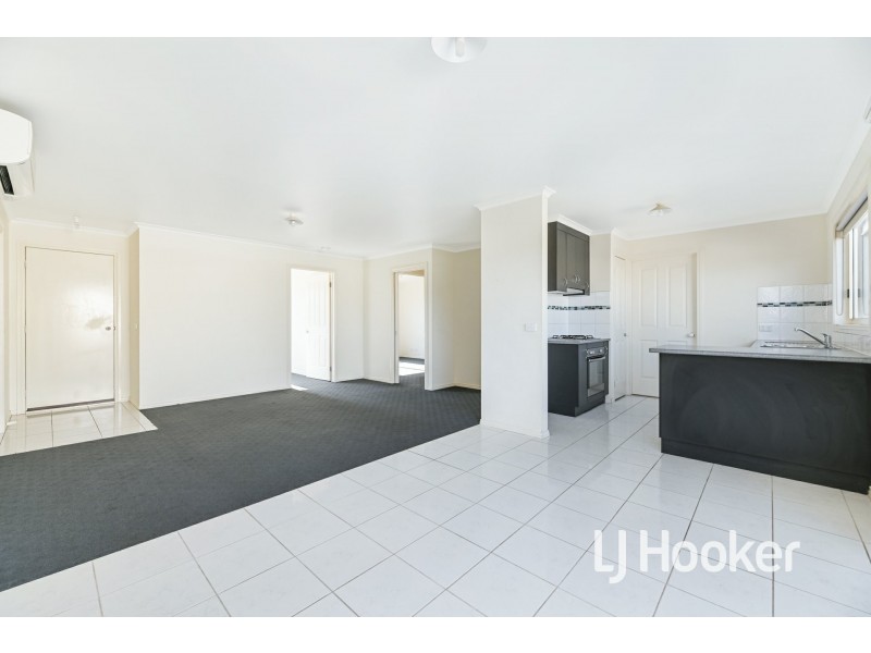 27/18 Ben Drive, Pakenham VIC 3810
