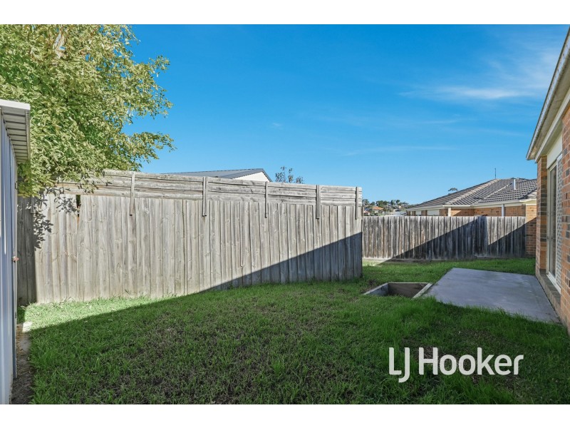 27/18 Ben Drive, Pakenham VIC 3810