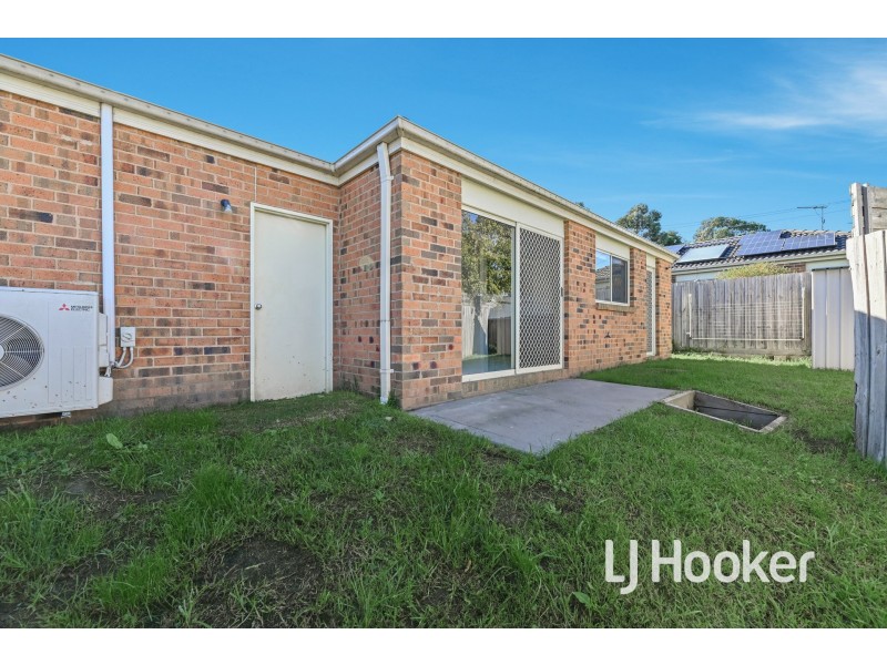 27/18 Ben Drive, Pakenham VIC 3810