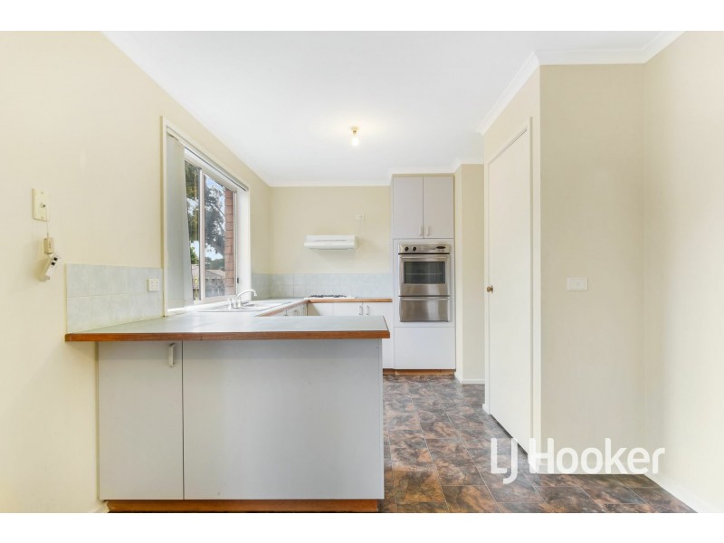 58 Balmoral Way, Pakenham VIC 3810