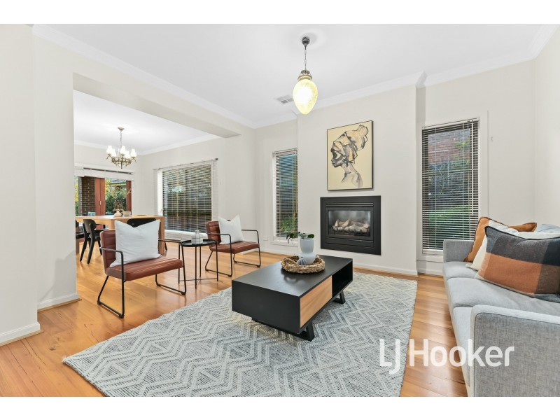 13 Sheldon Drive, Berwick VIC 3806