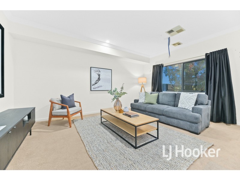 13 Sheldon Drive, Berwick VIC 3806