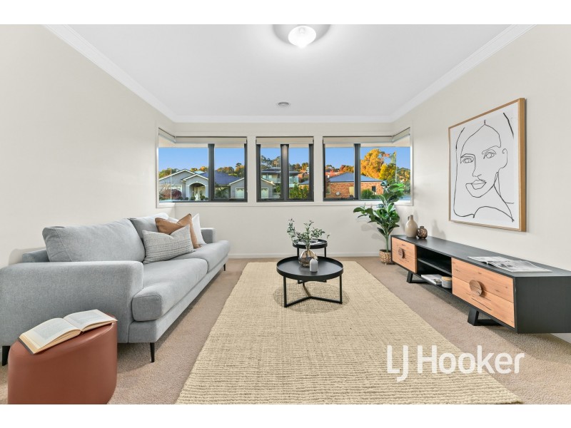 13 Sheldon Drive, Berwick VIC 3806