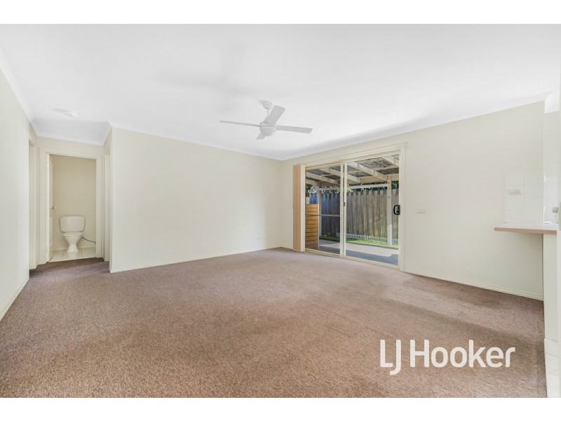 3/9 Henty Street, Pakenham VIC 3810