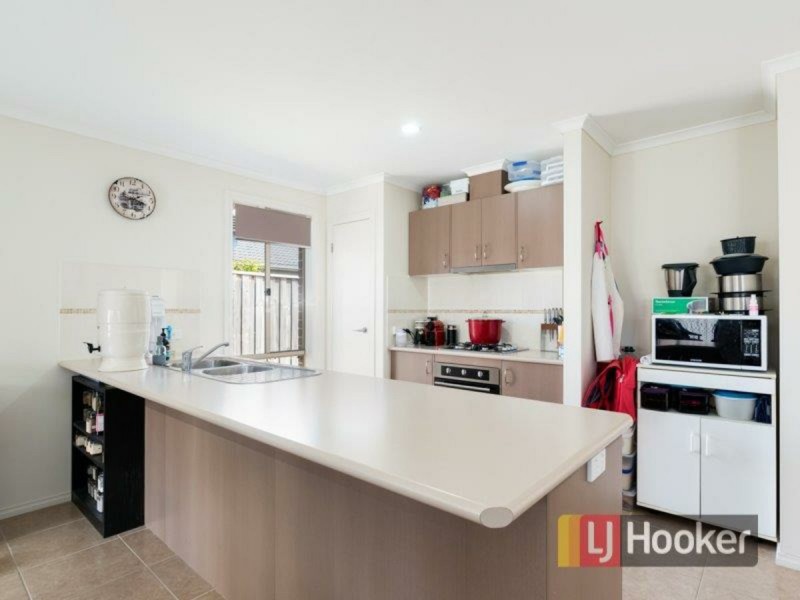 68 Algerd Way, Pakenham VIC 3810