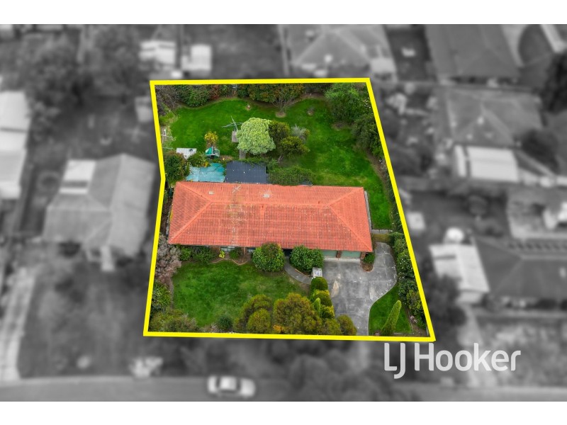 1-3 Tania Court, Pakenham VIC 3810