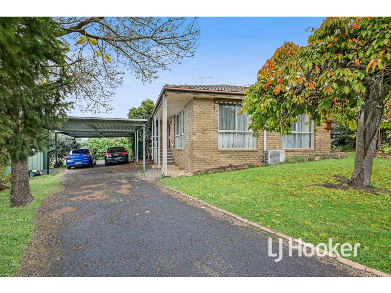 8 Gregory Court, Pakenham VIC 3810
