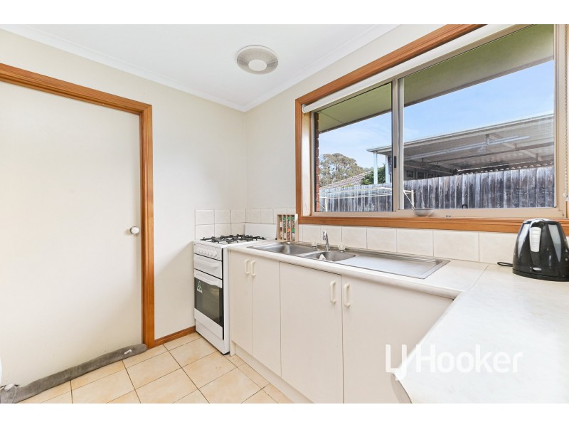 12B Kingston Avenue, Pakenham VIC 3810
