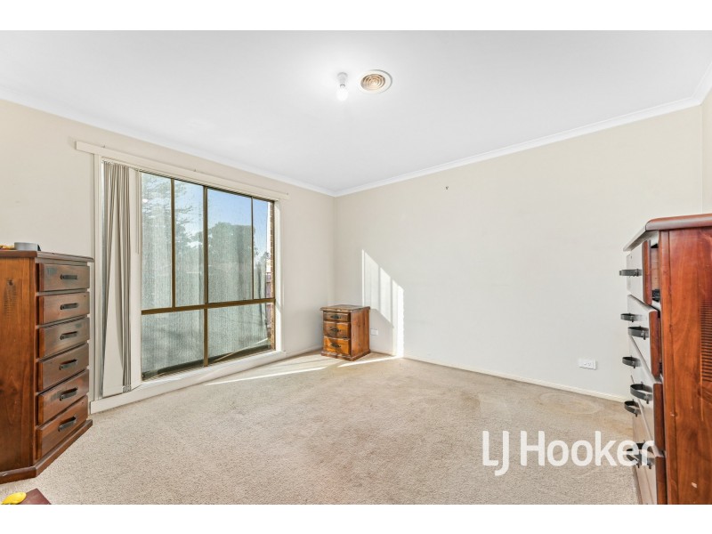 36 Parman Avenue, Pakenham VIC 3810