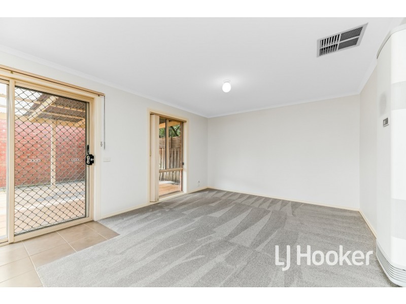 2/36 Armadale Drive, Narre Warren VIC 3805