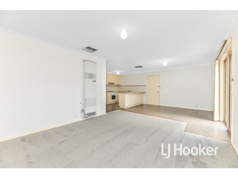 2/36 Armadale Drive, Narre Warren VIC 3805